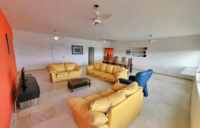 Imagem: O apartamento possui 5 Dormitórios, 5 Banheiros, 2 Vagas na