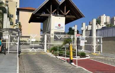 Imagem: O apartamento possui 3 Dormitórios, 1 Banheiro e 2 Vagas na