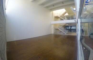 Imagem 6: Edifício Comercial para venda possui 1.159 metros quadrados, 4 andares...