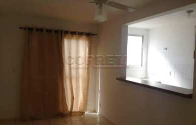 Imagem: O apartamento possui 2 Dormitórios, 1 Banheiro, 1 Vaga na garagem