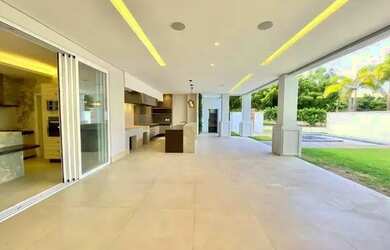 Imagem 4: MANSÃO EM SALVADOR. Piscina, Varanda, Guarda roupae900m² de Área