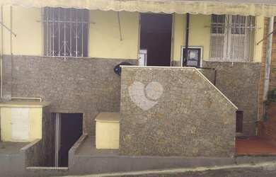 Imagem: A casa em condomínio possui 2 Dormitórios, 2 Banheiros, 48m²