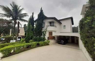 Imagem: A casa em condomínio possui 4 Dormitórios, 5 Banheiros, 5