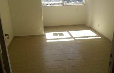 Imagem: O depósito possui 29m² de Área e está localizado em Santa