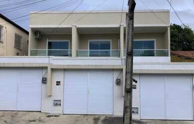 Imagem: A casa possui 3 Dormitórios, 3 Banheiros, 2 Vagas na garagem