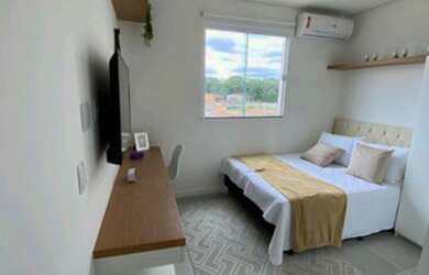 Imagem: O apartamento possui 2 Dormitórios, 1 Banheiro, 1 Vaga na garagem