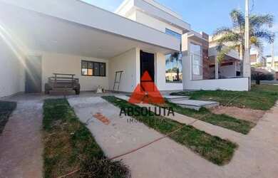 Imagem: A casa em condomínio possui 3 Dormitórios, 3 Banheiros, 4