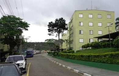 Imagem: O apartamento possui 2 Dormitórios, 1 Banheiro, 2 Vagas na