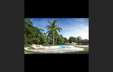 Imagem 13: Vendo casa alto padrão. 111.580m² de Área, 2 Vagas na garageme3 Dormitórios