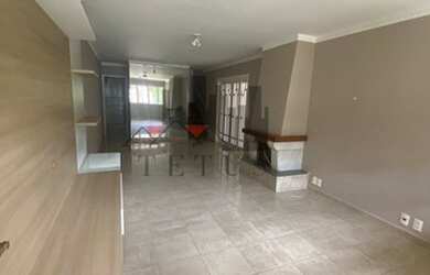 Imagem: A casa em condomínio possui 3 Dormitórios, 4 Banheiros, 2