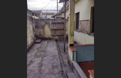 Imagem 1: Alugo. Varanda, 1 Banheiroe1 Dormitório