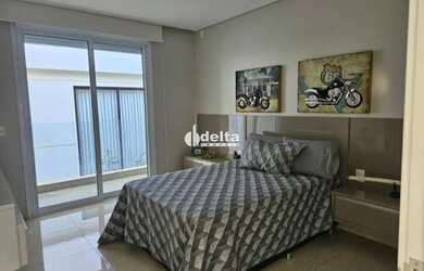 Imagem 13: Casa em condomínio com 4 quartos disponível para locação no bairro...