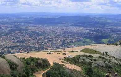 Imagem 13: Casa à venda no Condomínio Figueira Garden em Atibaia, lazer e segurança...