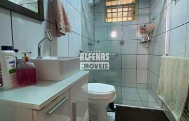 Imagem 4: Excelente Casa com 3 Quartos e 100m² à Venda no Eldorado