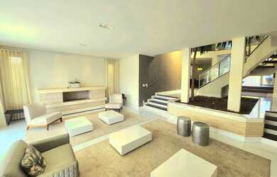 Imagem: A casa em condomínio possui 4 Dormitórios, 5 Banheiros, 5