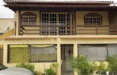 Imagem: A casa possui 3 Dormitórios, 1 Banheiro, 75m² de Área e