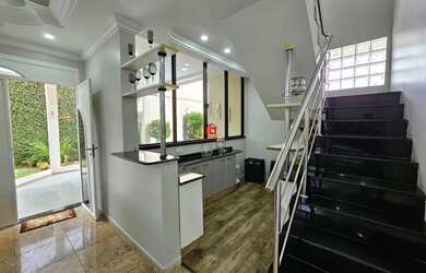 Imagem 14: Casa Duplex de Alto Padrão com 4 Suítes Piscina com Cascata, Espaço gourmet com churrasque