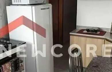 Imagem: A casa possui 2 Dormitórios, 1 Banheiro, 1 Vaga na garagem