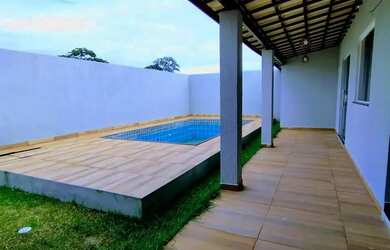 Imagem: A casa em condomínio possui 3 Dormitórios, 3 Banheiros, 2