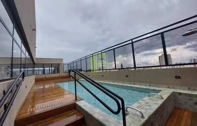 Imagem: O apartamento possui 1 Dormitório, 1 Banheiro, 1 Vaga na garagem