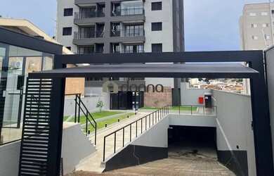 Imagem: O apartamento possui 2 Dormitórios, 1 Banheiro, 2 Vagas na