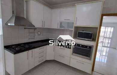 Imagem: O apartamento possui 3 Dormitórios, 2 Banheiros, 2 Vagas na