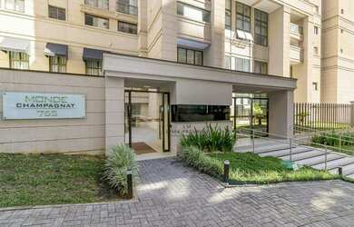 Imagem: O apartamento possui 3 Dormitórios, 2 Banheiros, 2 Vagas na