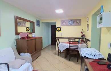 Imagem: O apartamento possui 3 Dormitórios, 1 Banheiro, 1 Vaga na garagem