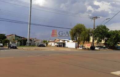 Imagem: O terreno possui 745m² de Área e está localizado em Centro