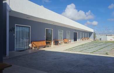 Imagem: A pousada chalé possui 5 Dormitórios, 5 Vagas na garagem e