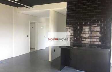 Imagem: O depósito possui 2 Vagas na garagem e 70m² de Área e está