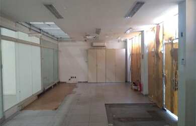 Imagem 8: Galpão/Depósito/Armazém para aluguel e venda tem 365 metros quadrados...