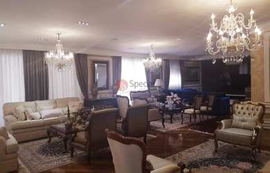 Imagem: O apartamento possui 4 Dormitórios, 5 Banheiros, 5 Vagas na