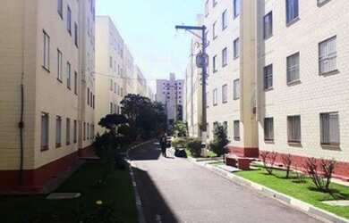 Imagem: O apartamento possui 2 Dormitórios, 1 Banheiro, 1 Vaga na garagem