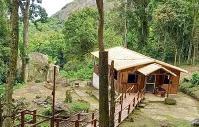 Imagem: A casa em condomínio possui 4 Dormitórios, 3 Banheiros, 3