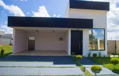 Imagem: A casa em condomínio possui 3 Dormitórios, 3 Banheiros, 2