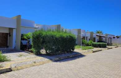 Imagem: A casa em condomínio possui 2 Dormitórios, 1 Banheiro, 2 Vagas