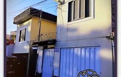 Imagem: A casa possui 2 Dormitórios, 1 Banheiro, 1 Vaga na garagem