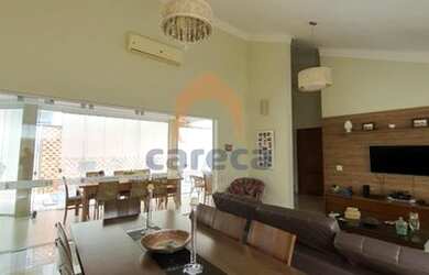 Imagem: A casa em condomínio possui 3 Dormitórios, 5 Banheiros, 4