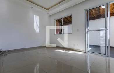 Imagem: A casa em condomínio possui 2 Dormitórios, 2 Banheiros, 2