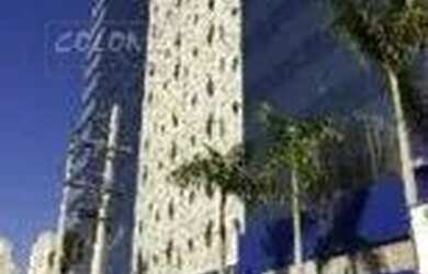 Imagem: O depósito possui 5 Vagas na garagem e 316m² de Área e está