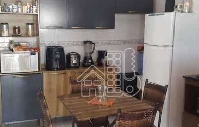 Imagem: A casa possui 2 Dormitórios, 1 Banheiro, 2 Vagas na garagem