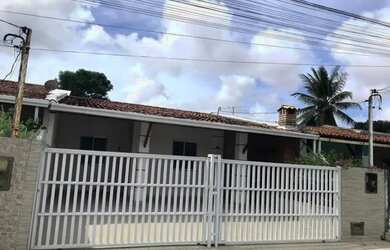 Imagem: A casa em condomínio possui 2 Dormitórios, 2 Banheiros, 1