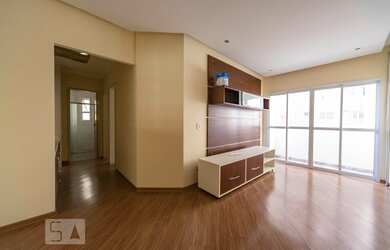 Imagem: O apartamento possui 2 Dormitórios, 1 Banheiro, 2 Vagas na