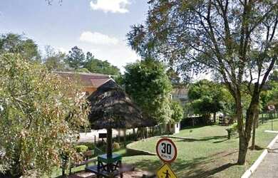 Imagem: A casa em condomínio possui 3 Dormitórios, 3 Banheiros, 2