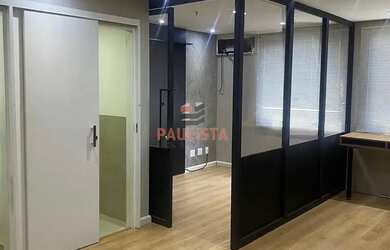 Imagem: O depósito possui 1 Vaga na garagem, 33m² de Área e está