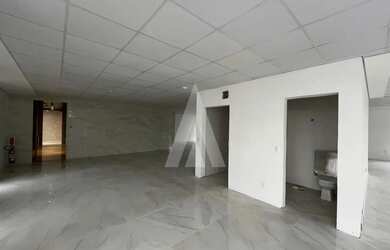 Imagem 4: Imóvel comercial, sala ampla, localizado no bairro América em Joinville,...