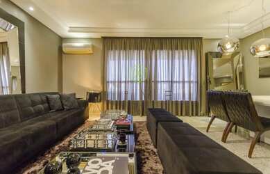 Imagem: O apartamento possui 3 Dormitórios, 1 Banheiro, 3 Vagas na