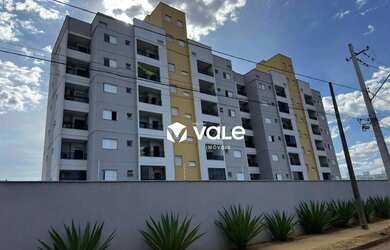 Imagem: O apartamento possui 2 Dormitórios, 2 Banheiros, 1 Vaga na