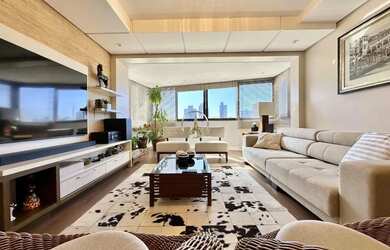 Imagem: O apartamento possui 3 Dormitórios, 2 Banheiros, 2 Vagas na